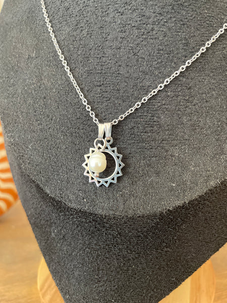 Collier Sunon