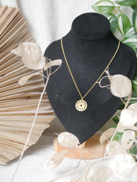 Collier roue d'astrologie