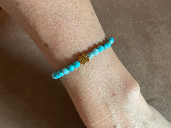 Bracelet turquoise et trèfle